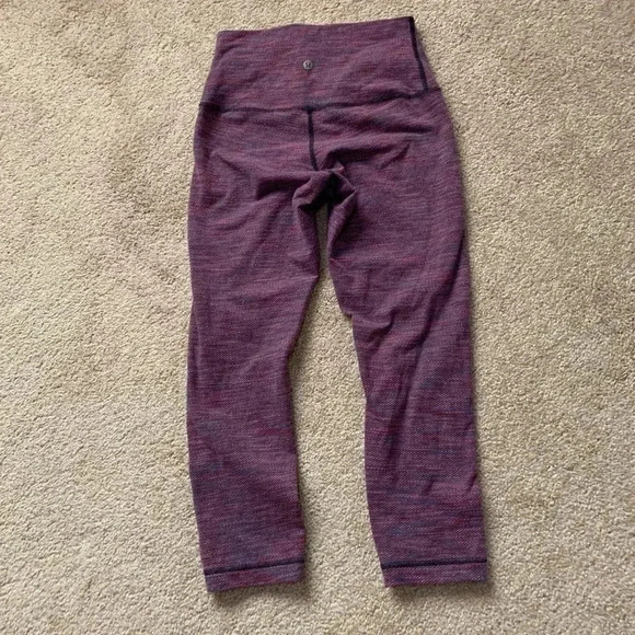 Lululemon wonder under crop 11 (roll down) - Picture 7 of 9